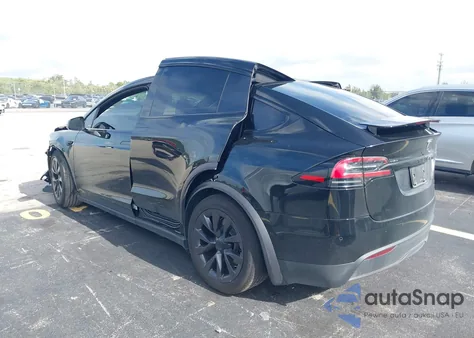 2022 Tesla Model X Plaid Tri Motor All-Wheel Drive from USA, damaged, VIN 7SAXCBE63NF345422